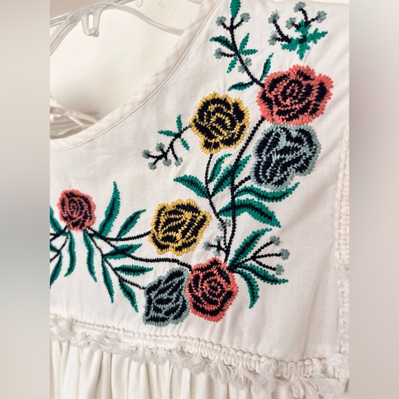 Roolee Dress off White Embroidered Floral Small cottagecore tunic praire - Picture 9 of 12